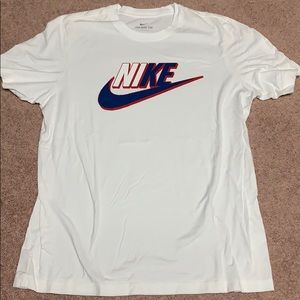 Men’s Nike Short Sleeve (worn once)